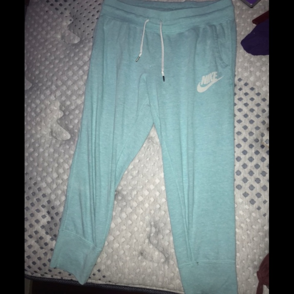 Nike Capri joggers